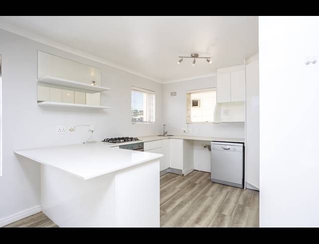 2 BEDROOM APARTMENT TO LET IN CLAREMONT UPPER